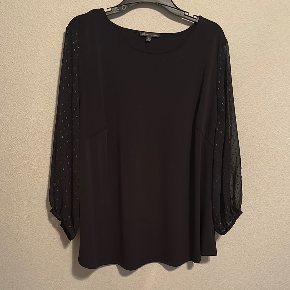 Women’s 3/4 sleeve top